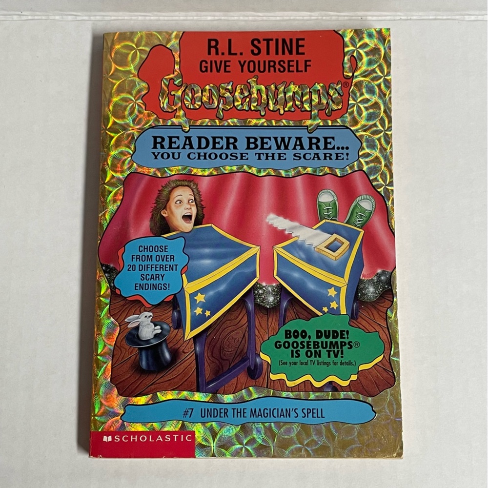 🦋$5🦋 Goosebumps Under the Magician’s Spell #7 R.L. Stine you choose scare book